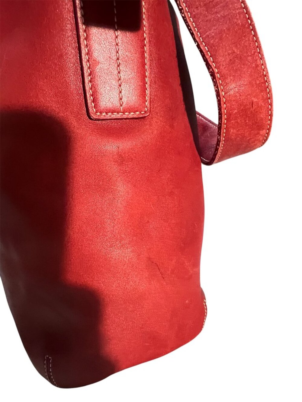 Vintage Y2K Coach Soho Legacy 9186 Red Glove Tanned Leather Bucket Shoulder Bag - Picture 6 of 16
